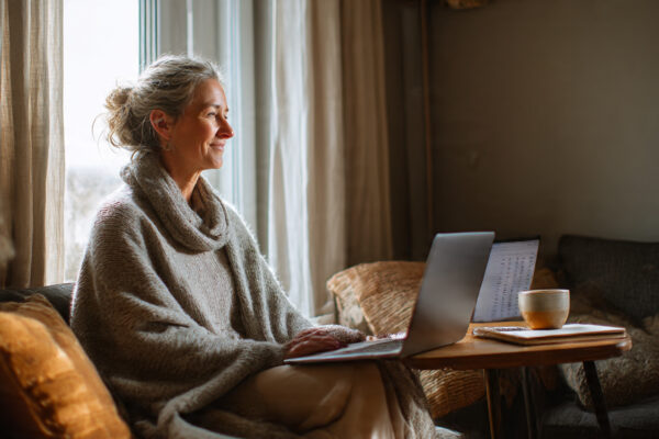 a_40_year_old_disabled_woman_sitting a_40_year_old_disabled_woman_sitting