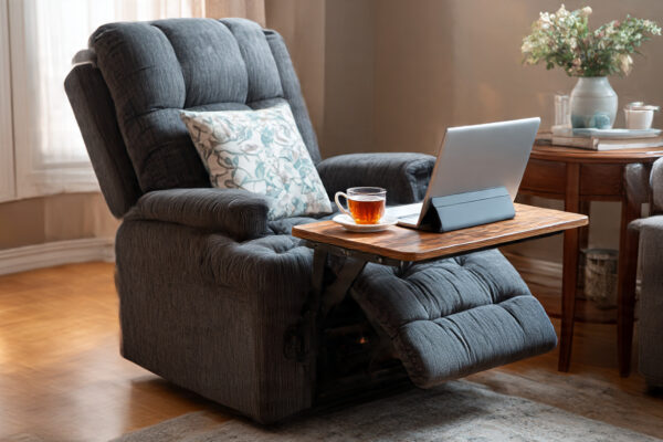a_recliner_setup_with_cushion_support_laptop(7)